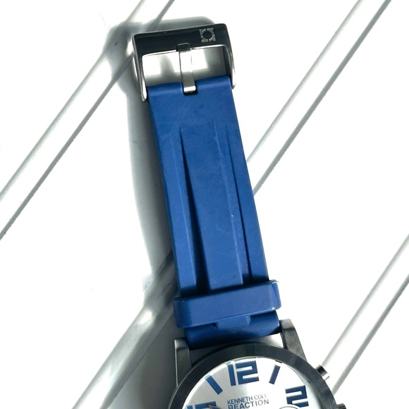 Kenneth Cole Reaction Mens Silicone Watch Blue - Picture 3 of 9